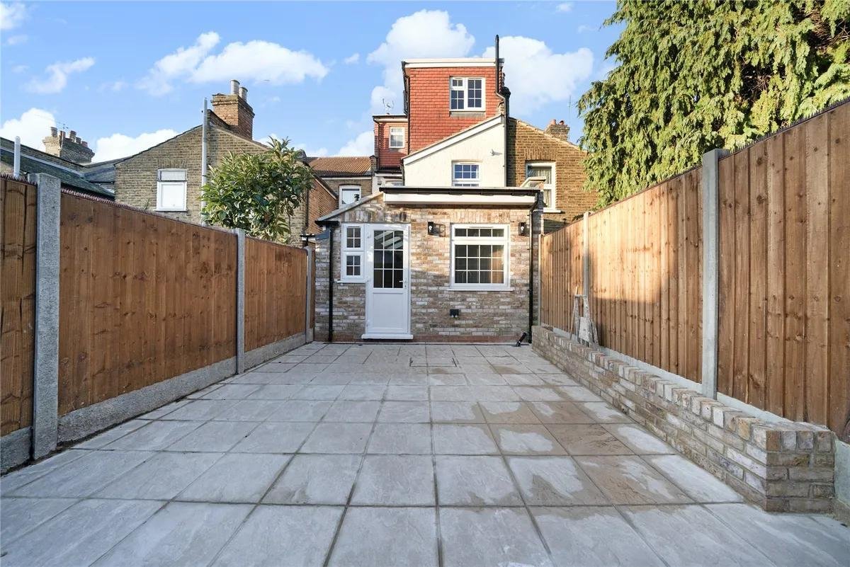 A&B London Construction completed residential project